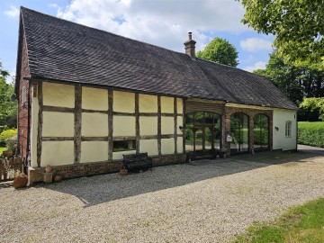 image of Tudor Barn, 2, Sion Hill Court