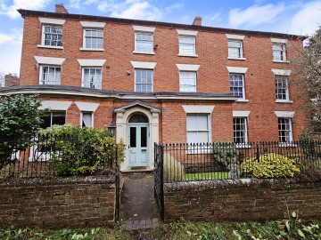 image of 2, Park Alley, High Street