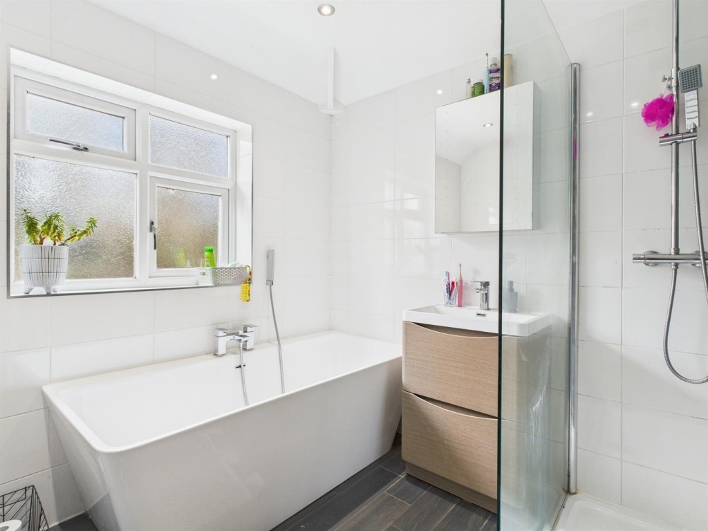 Images for Meriden Avenue, Stourbridge