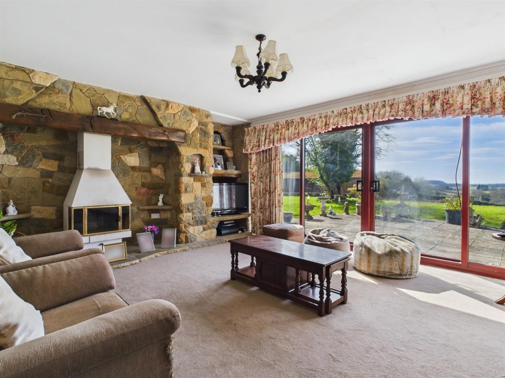 Images for Woodfield Lane, Romsley, Halesowen