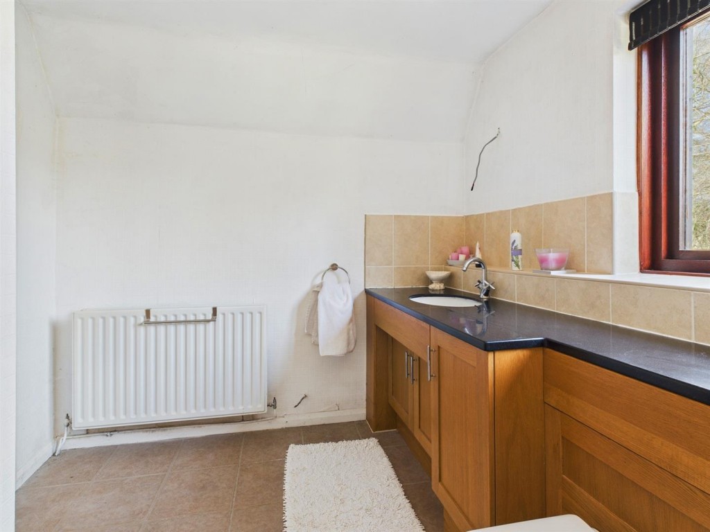 Images for Woodfield Lane, Romsley, Halesowen