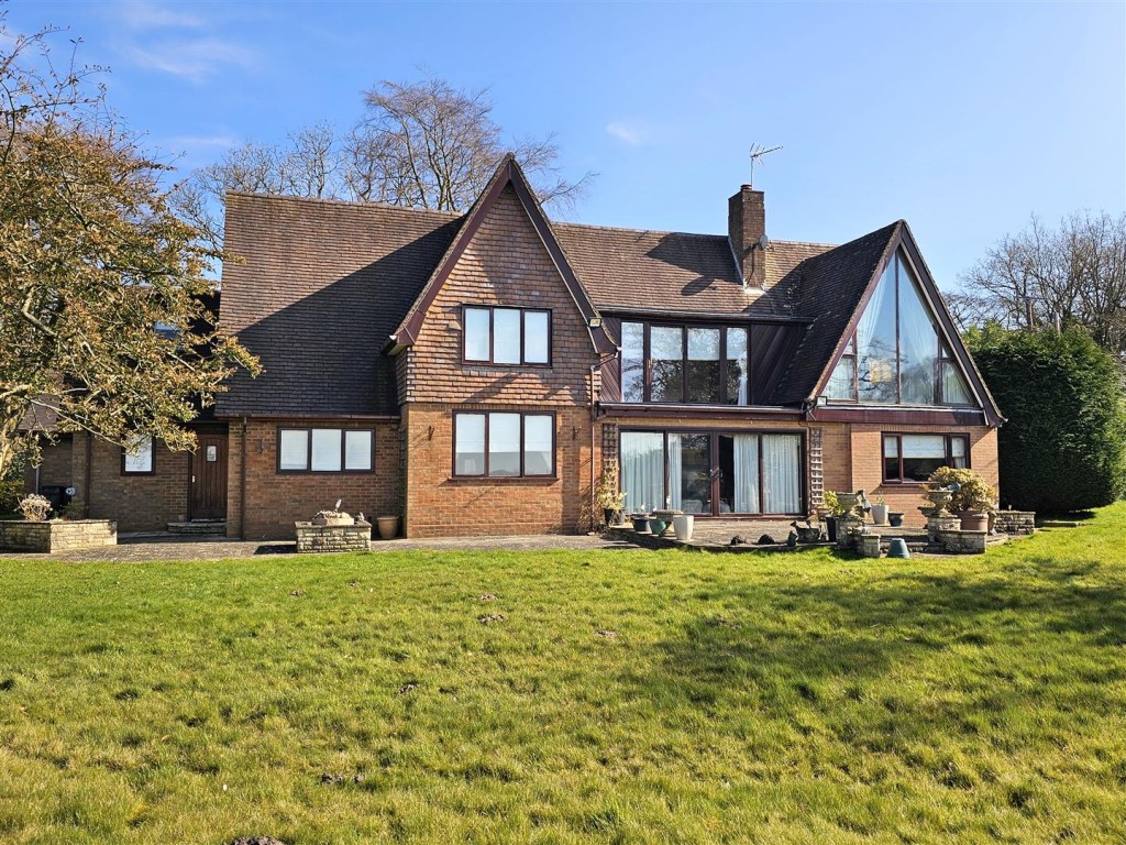 Images for Woodfield Lane, Romsley, Halesowen