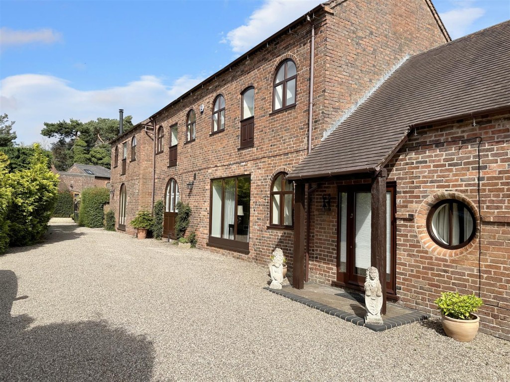 Images for Church Hill Barn, Kinver, Stourbridge