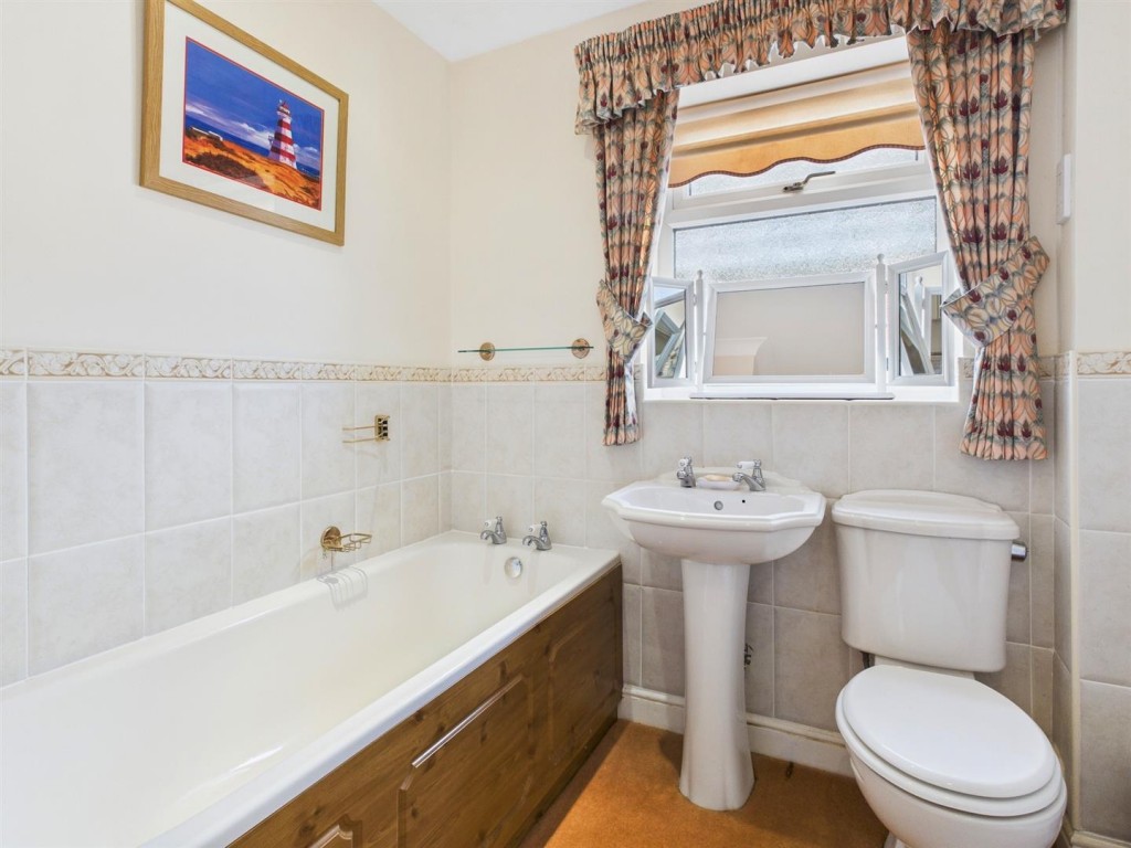 Images for Highlow Avenue, Kidderminster