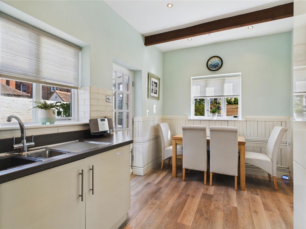 Images for Burltons Terrace, High Street, Bewdley