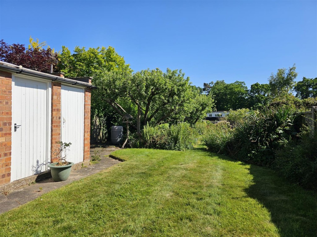Images for Meadow Road, Albrighton