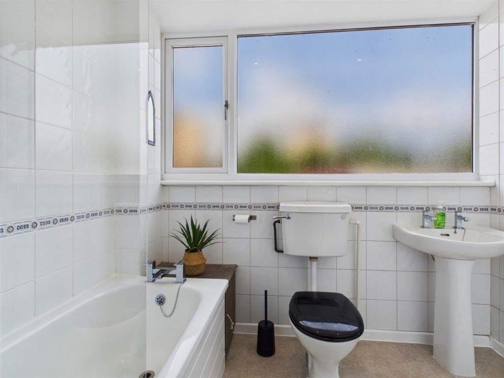 Images for Holly Grove, Stourbridge