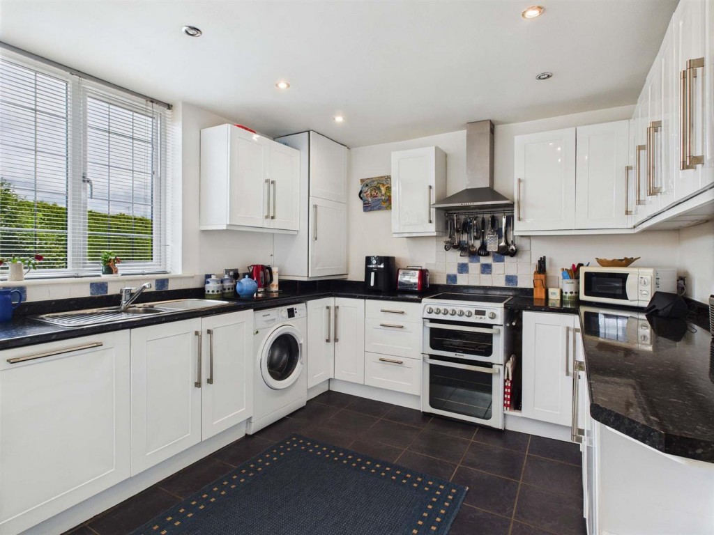Images for Foster Crescent, Kinver