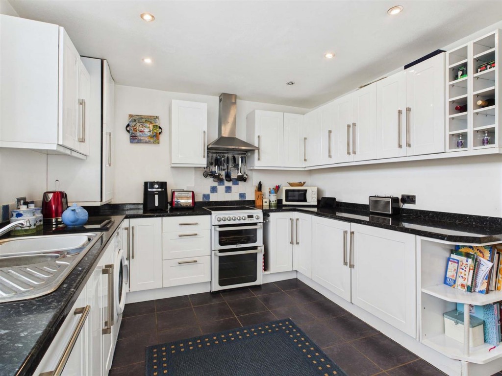Images for Foster Crescent, Kinver