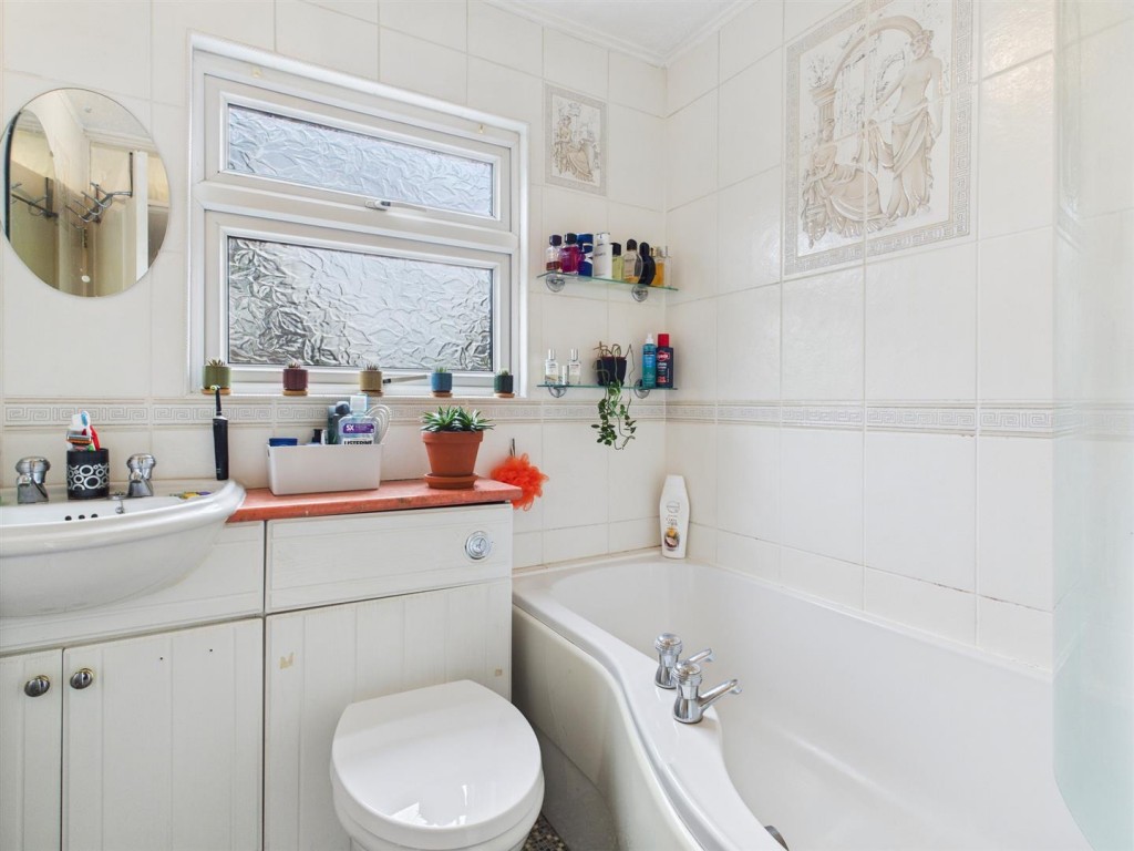 Images for Lincoln Fields, Billingsley