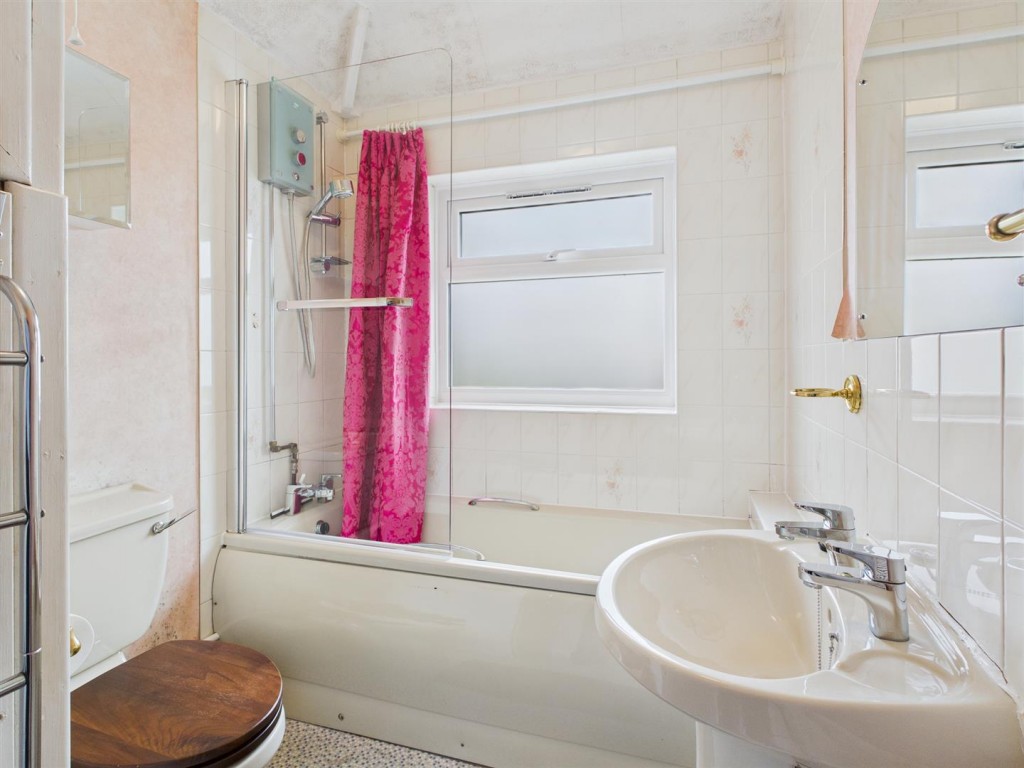 Images for Bruce Road, Kidderminster