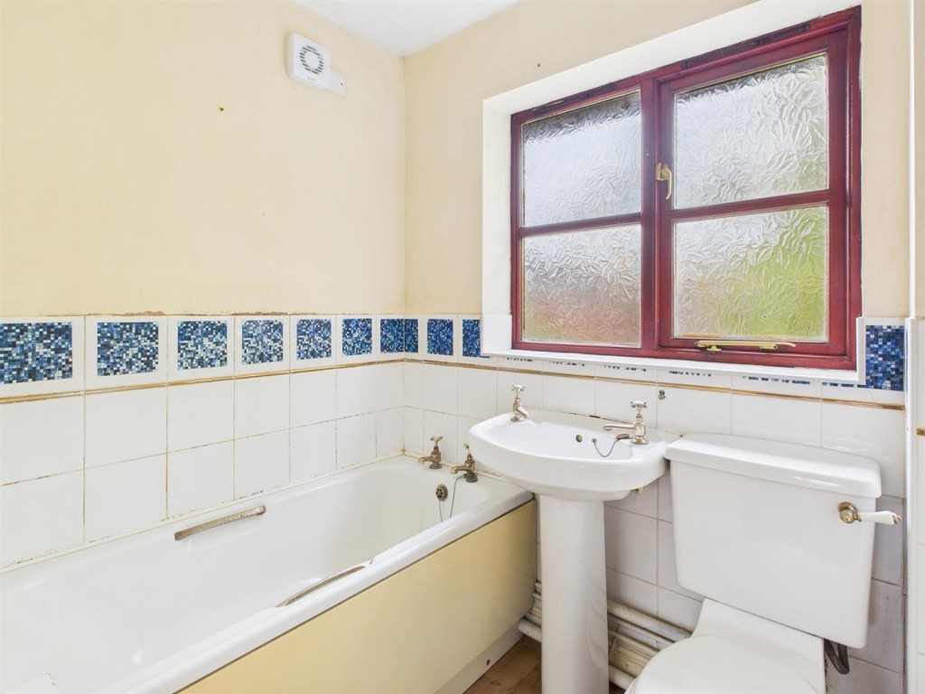 Images for 6 Chapel Street