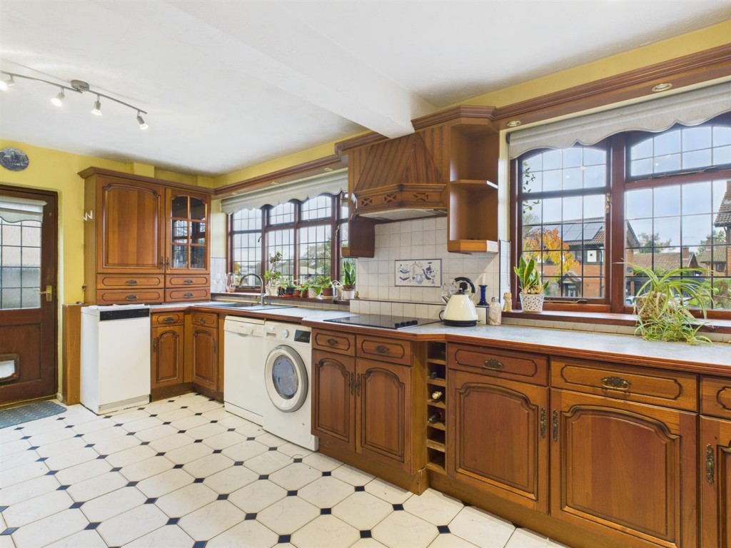 Images for Six Ashes Road, Bobbington, Stourbridge