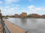 Images for 77 Monins Avenue