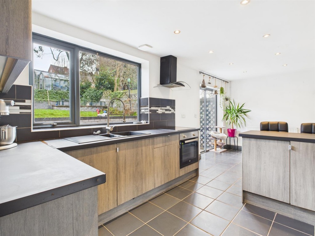 Images for Hazel Road, Kingswinford