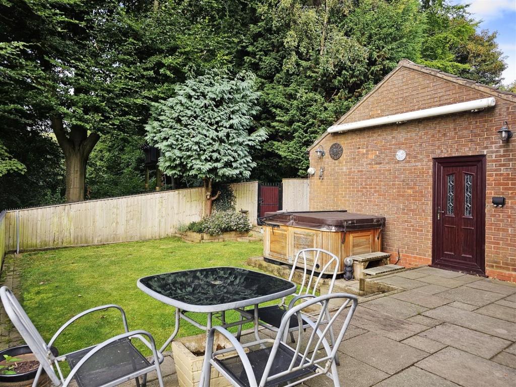 Images for Willetts Drive, Halesowen, West Midlands