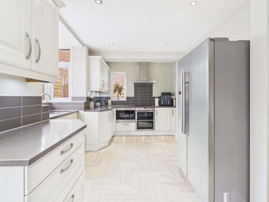 Images for Dunsley Drive, Kinver, Stourbridge