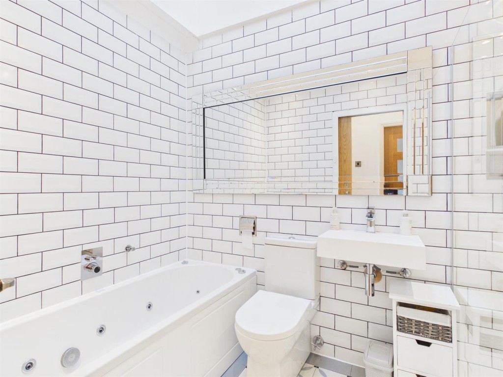 Images for Orchard Rise, Bewdley