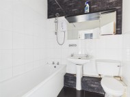 Images for Flat 2, Furlong Court