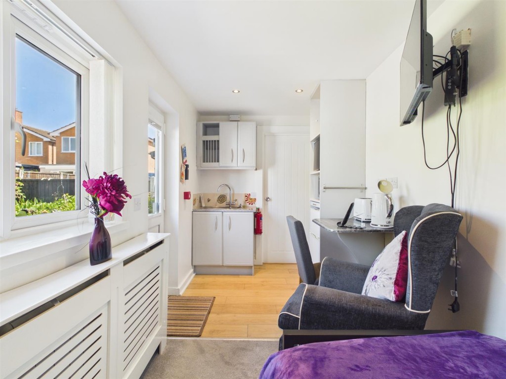 Images for Roden Avenue, Kidderminster