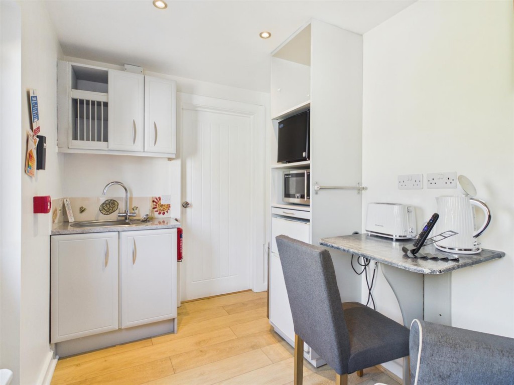 Images for Roden Avenue, Kidderminster