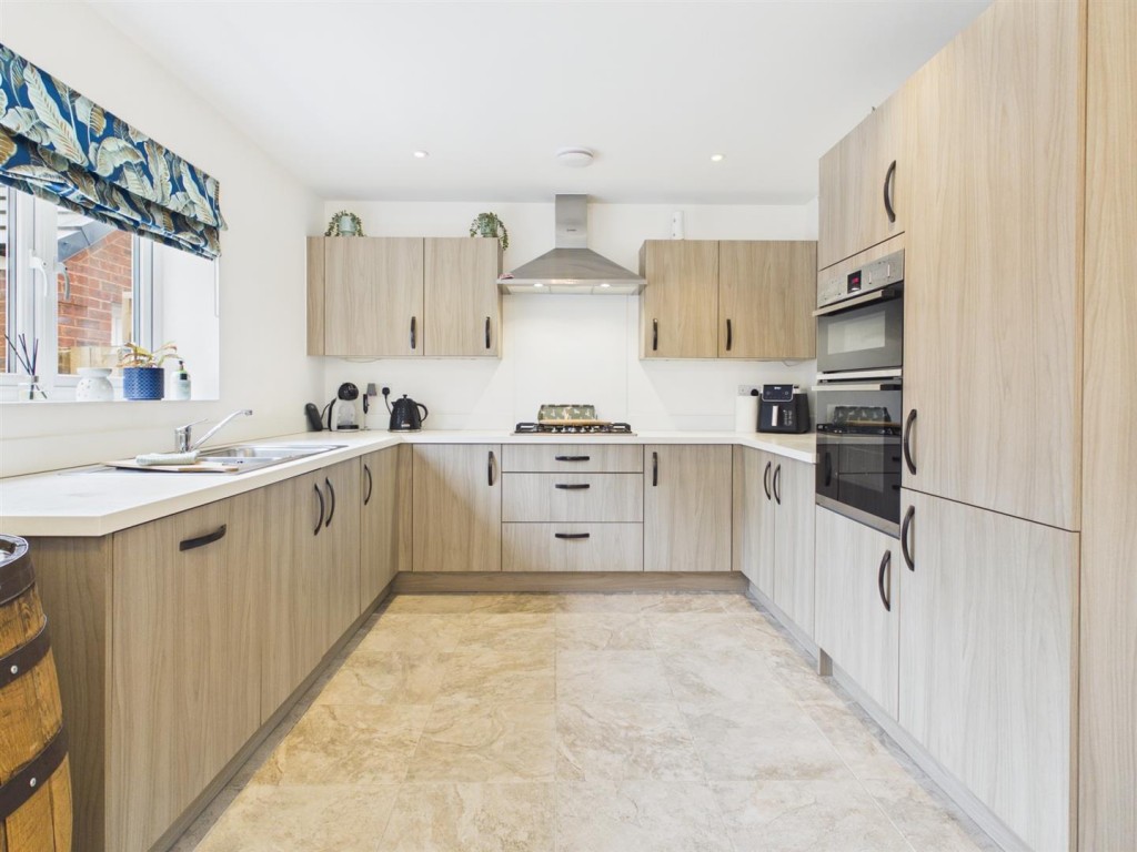 Images for Redcliff Close, Kinver, Stourbridge