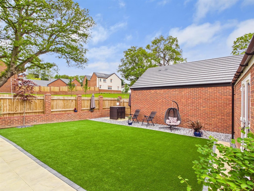 Images for Redcliff Close, Kinver, Stourbridge