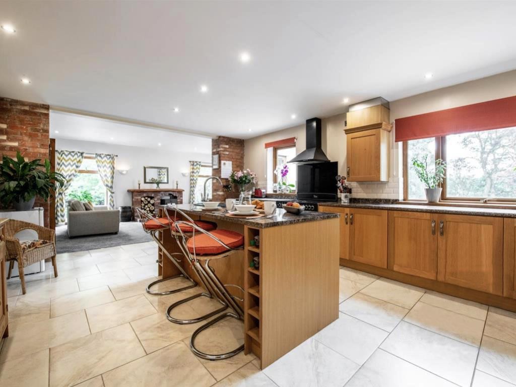 Images for Little Hobro, Hobro Lane, Wolverley