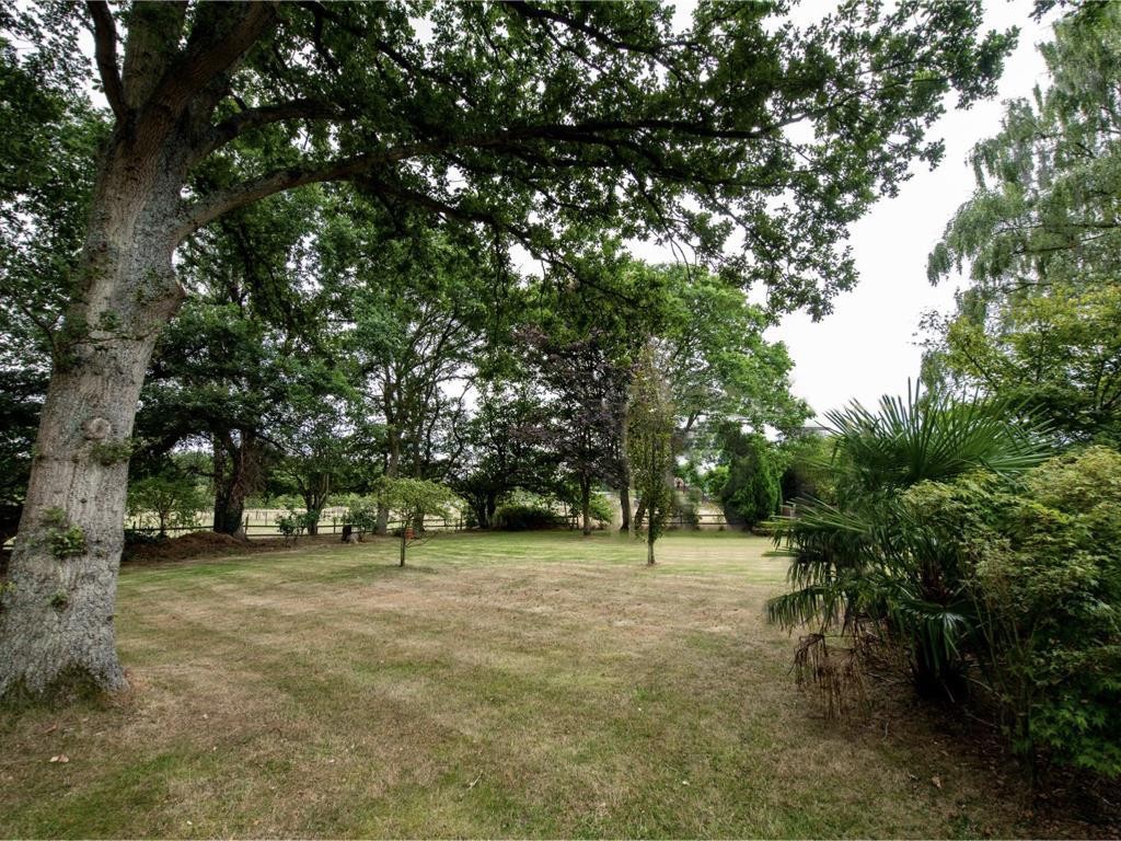 Images for Little Hobro, Hobro Lane, Wolverley