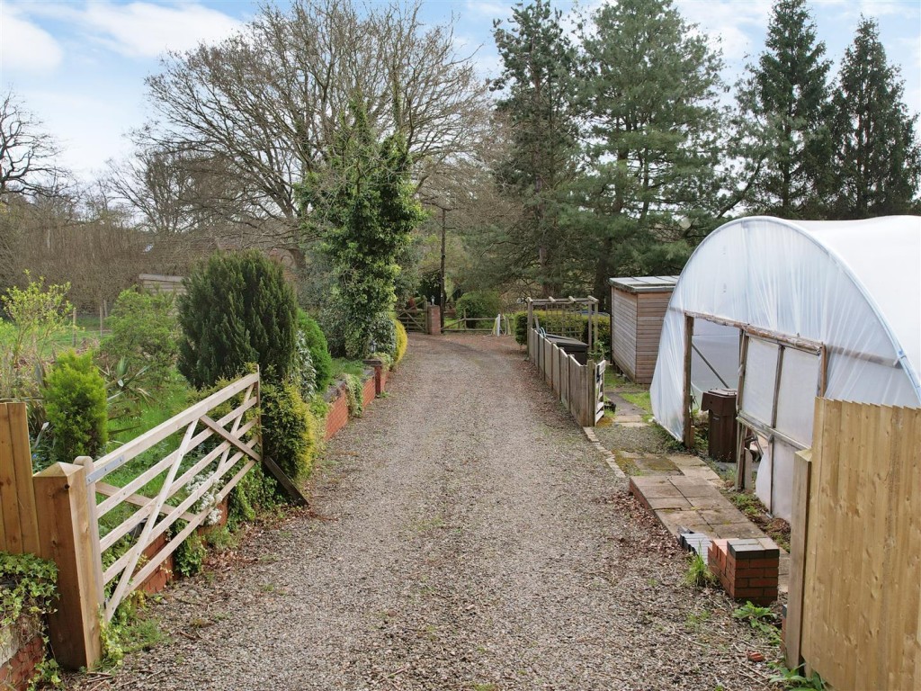 Images for Little Hobro, Hobro Lane, Wolverley