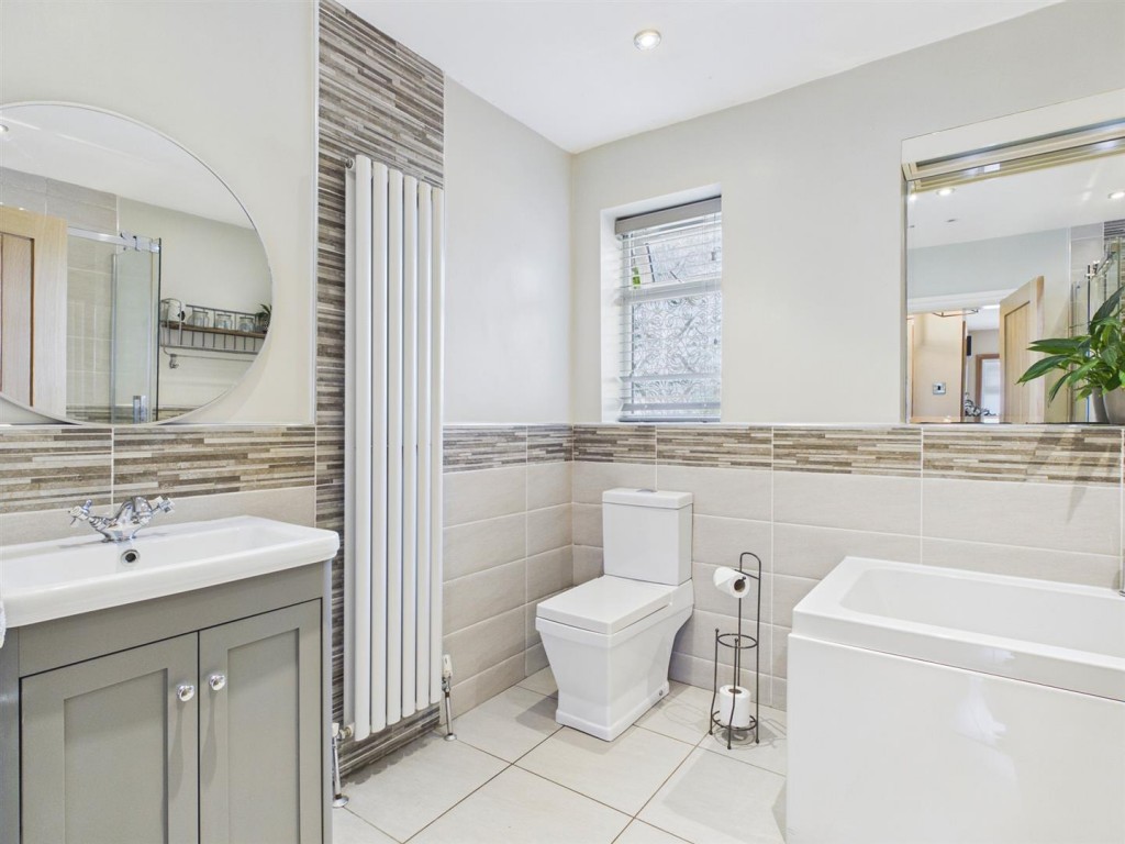 Images for Stourton Crescent, Stourbridge