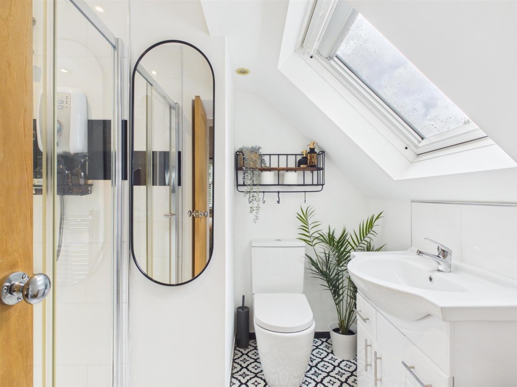 Images for Stourton Crescent, Stourbridge