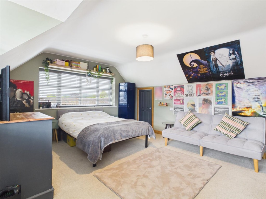 Images for Stourton Crescent, Stourbridge