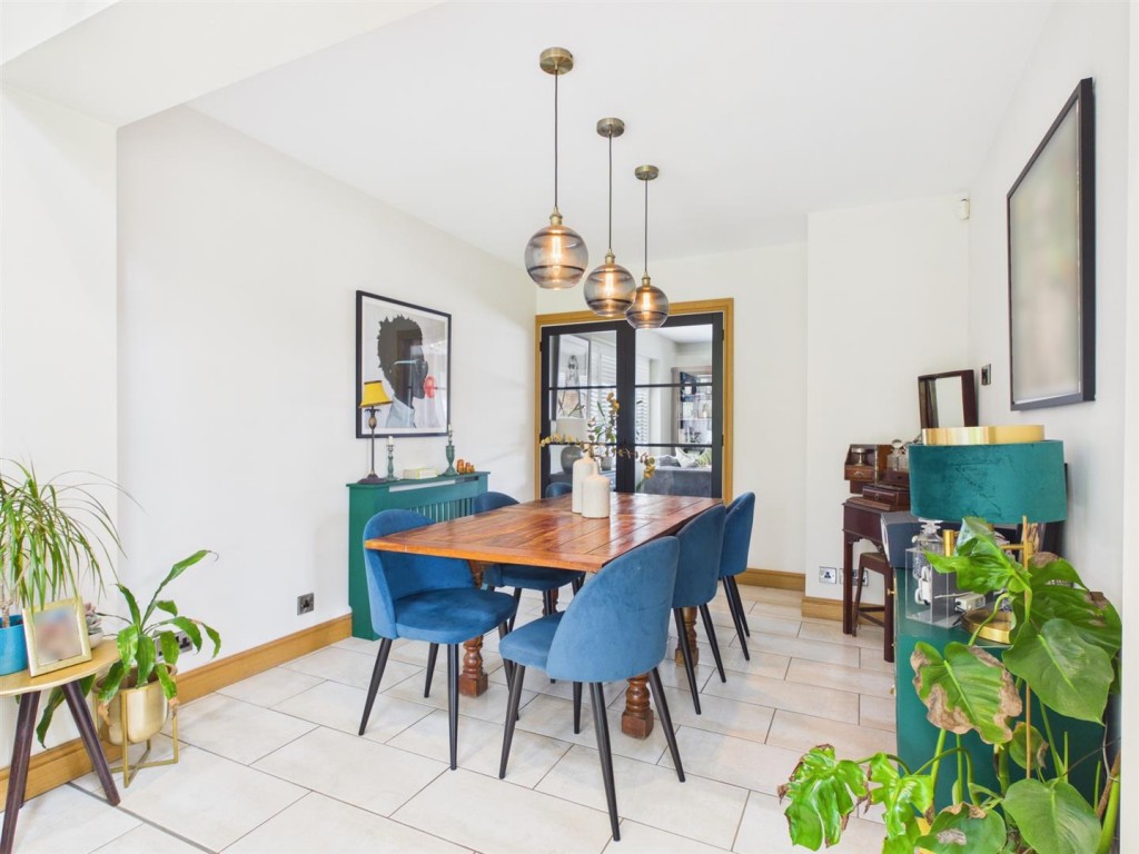 Images for Stourton Crescent, Stourbridge