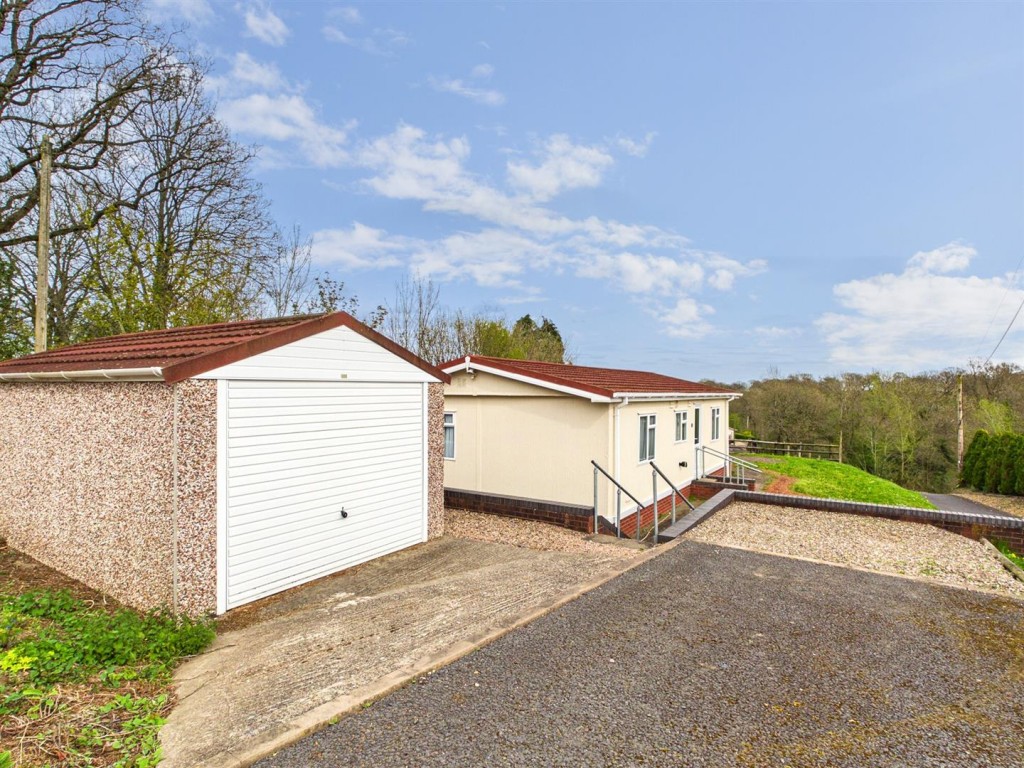 Images for Pool Lane, Clows Top, Kidderminster